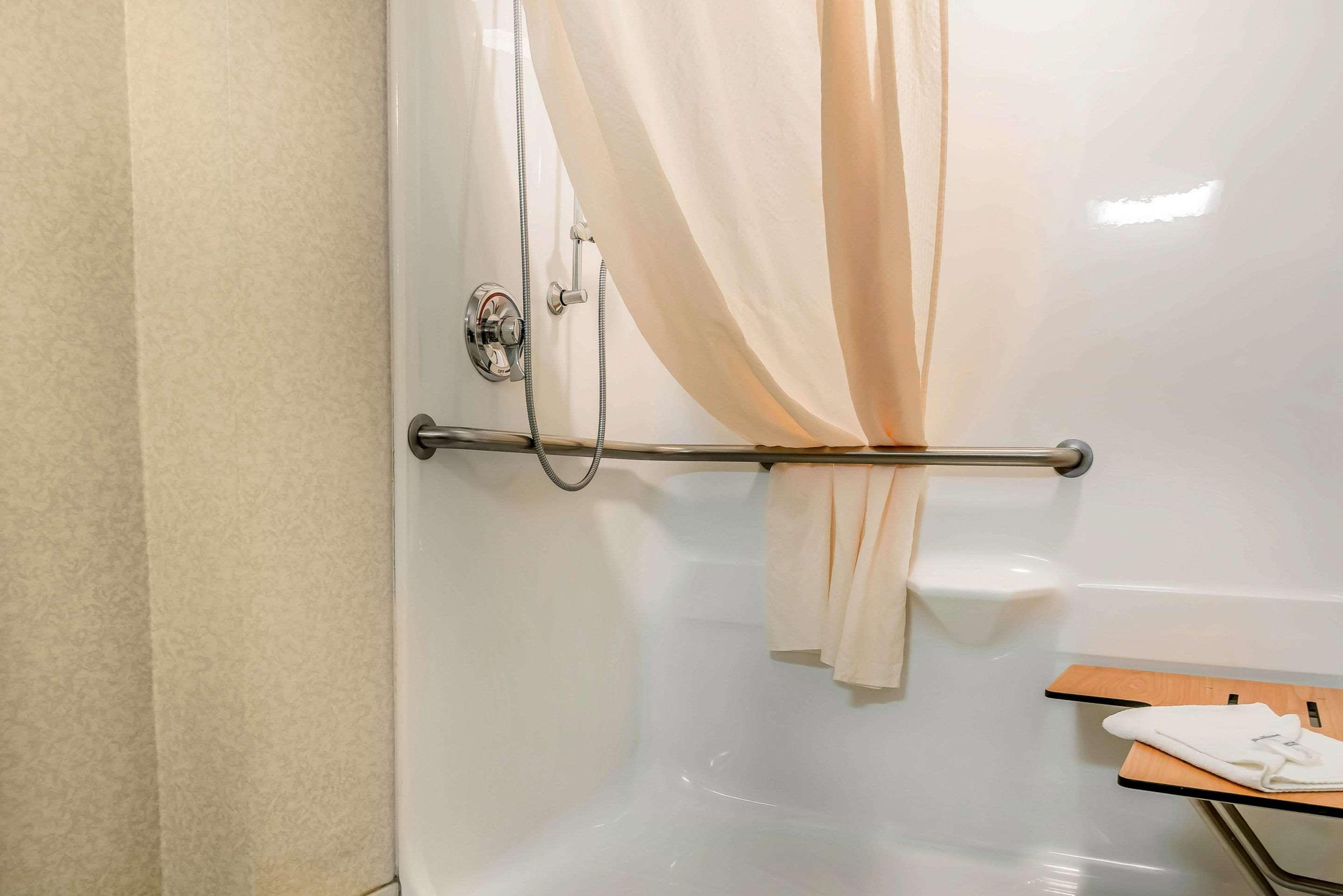 Rodeway Inn & Suites Tomahawk Luaran gambar