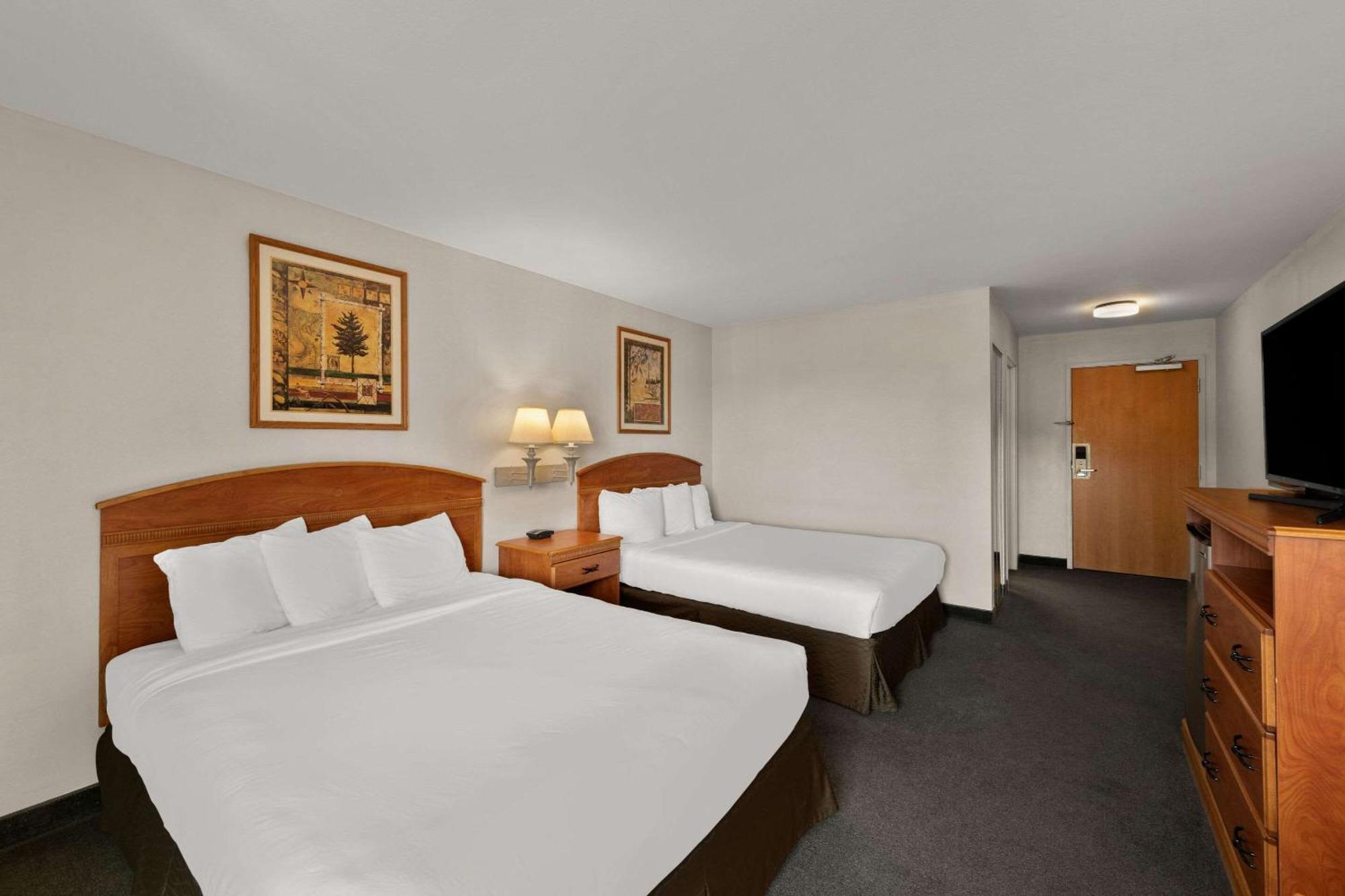 Rodeway Inn & Suites Tomahawk Luaran gambar