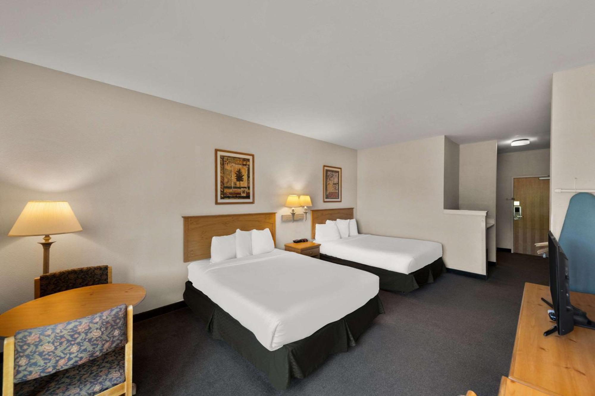 Rodeway Inn & Suites Tomahawk Luaran gambar